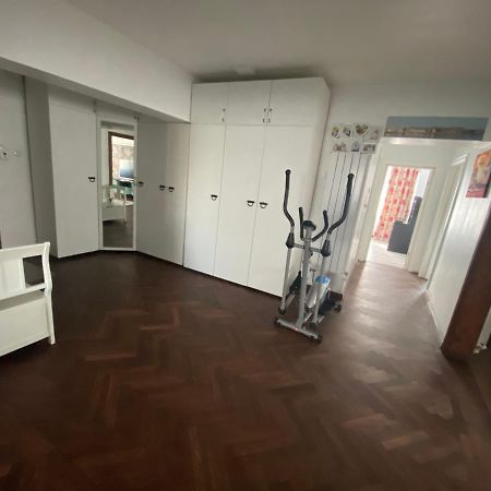 Violetta Apartament Бузау Екстериор снимка